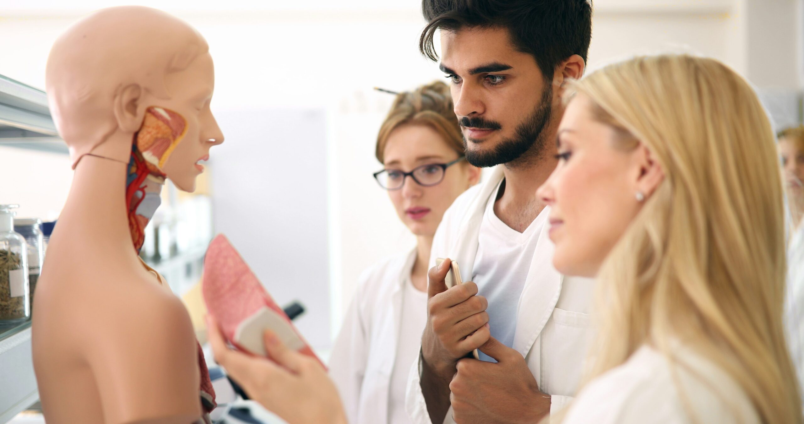 from-passion-to-perception-why-some-medical-school-projects-raise-concerns-and-how-to-get-it-right